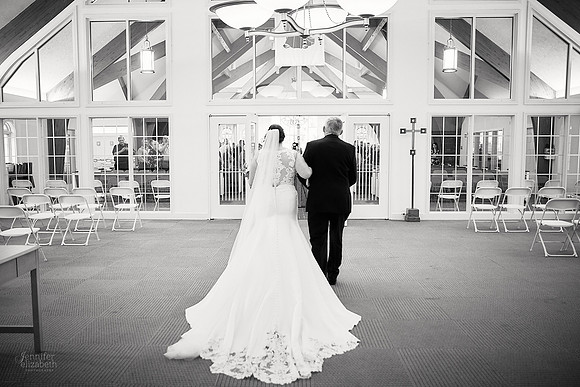 Jenna & Thomas: Wedding at Tall Oaks Event Complex in Kirtland