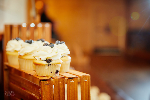 Jenna & Thomas: Wedding at Tall Oaks Event Complex in Kirtland