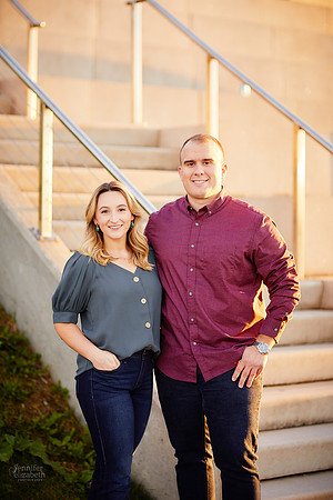 Savannah & Nick: Engagement Session at Lakewood Park