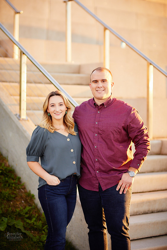 Savannah & Nick: Engagement Session at Lakewood Park