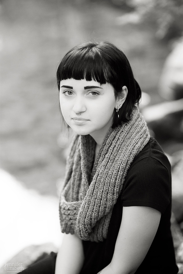 Lindsay: Senior Portrait Session in Columbus, Ohio