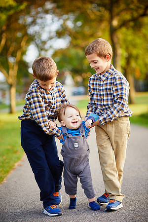 The T Family: Portrait Session at Acacia Reservation in Beachwood