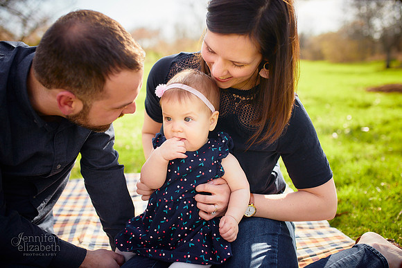 The G Family: Spring Portrait Session at Brookside Reservation