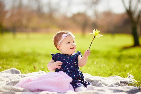 The G Family: Spring Portrait Session at Brookside Reservation