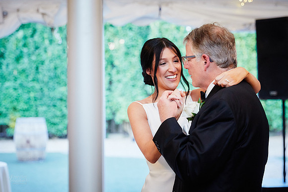 Jessica & Tim: Wedding at Orchid House Winery in Aurora, Ohio