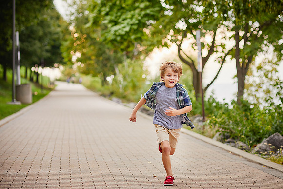 The V Family: Portrait Session at Lakewood Park in Cleveland