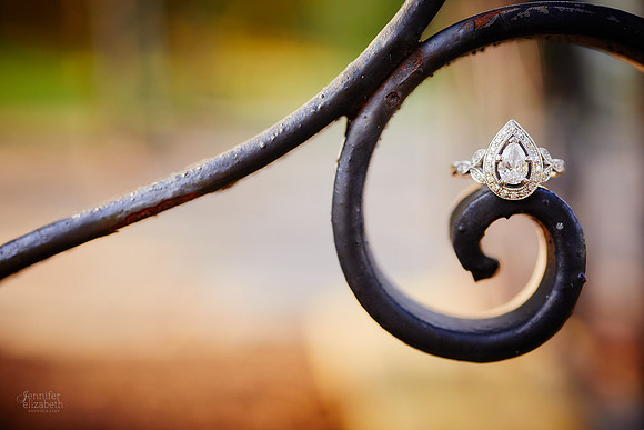 Grace & Gabe: Engagement Session at Wade Oval near the Cleveland Museum of Art