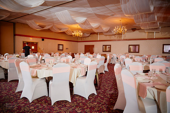 Melissa & Matt: Wedding at Twinhaven Reception Hall