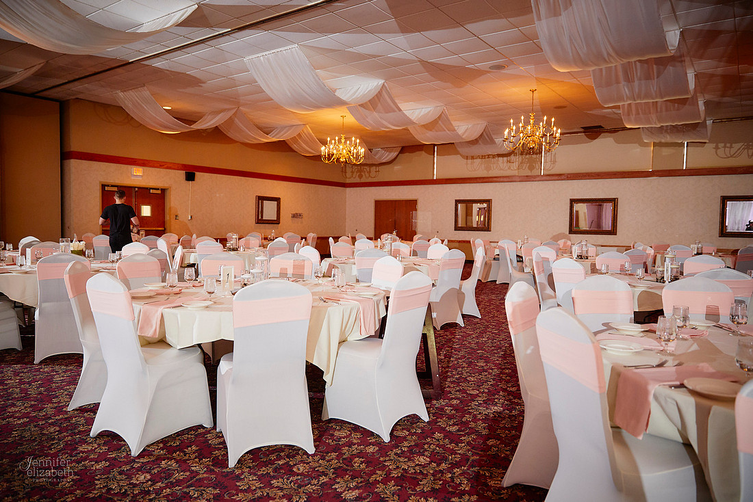 Melissa & Matt: Wedding at Twinhaven Reception Hall
