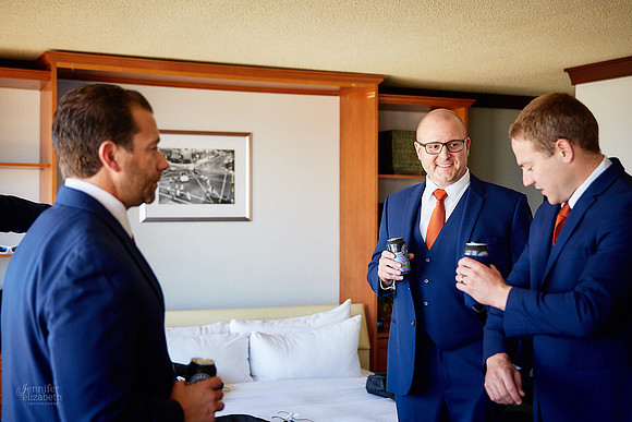 Laura & Ryan: Wedding at Olney Gallery and Tremont Cityside Ballroom in Cleveland