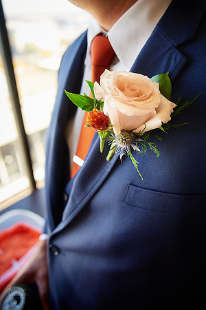 Laura & Ryan: Wedding at Olney Gallery and Tremont Cityside Ballroom in Cleveland
