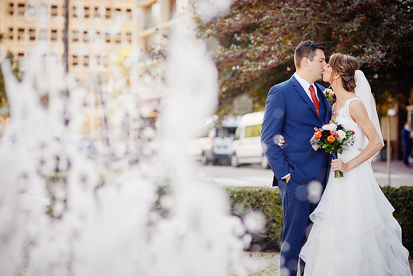 Laura & Ryan: Wedding at Olney Gallery and Tremont Cityside Ballroom in Cleveland