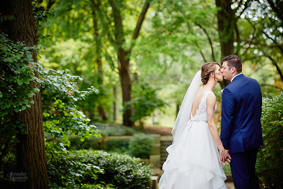 Laura & Ryan: Wedding at Olney Gallery and Tremont Cityside Ballroom in Cleveland