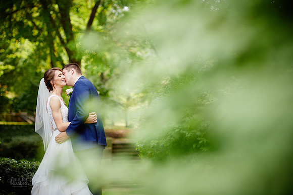 Laura & Ryan: Wedding at Olney Gallery and Tremont Cityside Ballroom in Cleveland