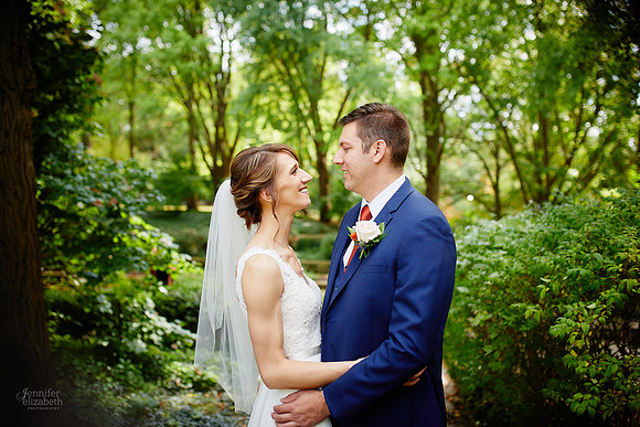 Laura & Ryan: Wedding at Olney Gallery and Tremont Cityside Ballroom in Cleveland