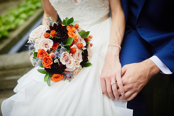 Laura & Ryan: Wedding at Olney Gallery and Tremont Cityside Ballroom in Cleveland
