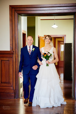 Laura & Ryan: Wedding at Olney Gallery and Tremont Cityside Ballroom in Cleveland