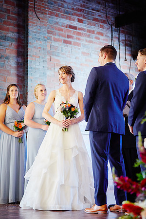 Laura & Ryan: Wedding at Olney Gallery and Tremont Cityside Ballroom in Cleveland