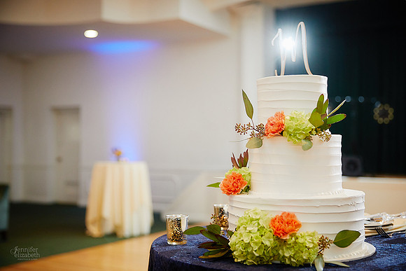 Laura & Ryan: Wedding at Olney Gallery and Tremont Cityside Ballroom in Cleveland