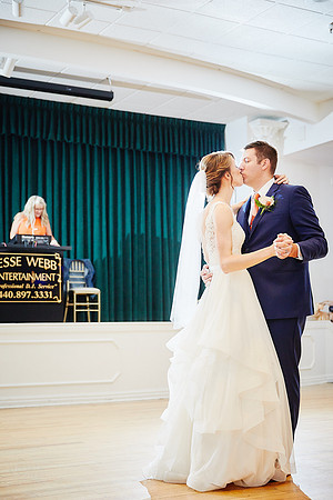 Laura & Ryan: Wedding at Olney Gallery and Tremont Cityside Ballroom in Cleveland