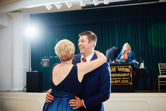 Laura & Ryan: Wedding at Olney Gallery and Tremont Cityside Ballroom in Cleveland