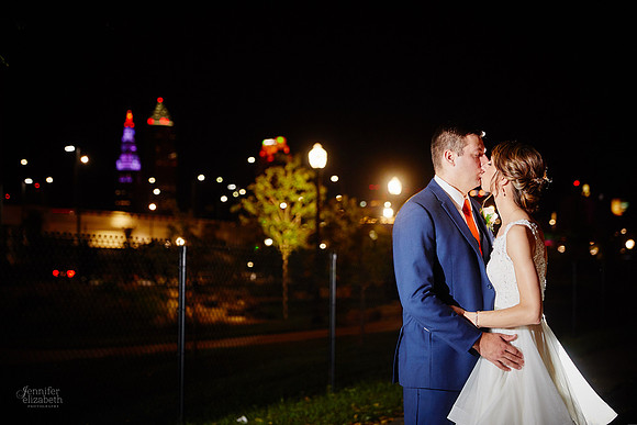Laura & Ryan: Wedding at Olney Gallery and Tremont Cityside Ballroom in Cleveland