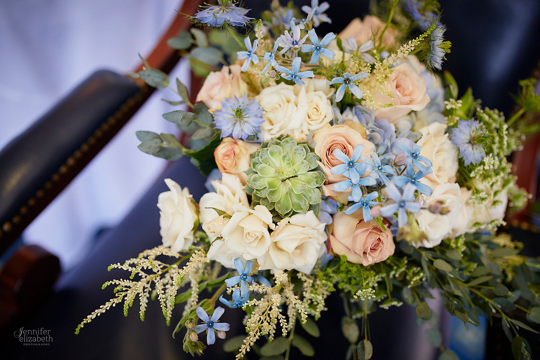 Miriam & Derrick: Downtown Cleveland Wedding at The Union Club