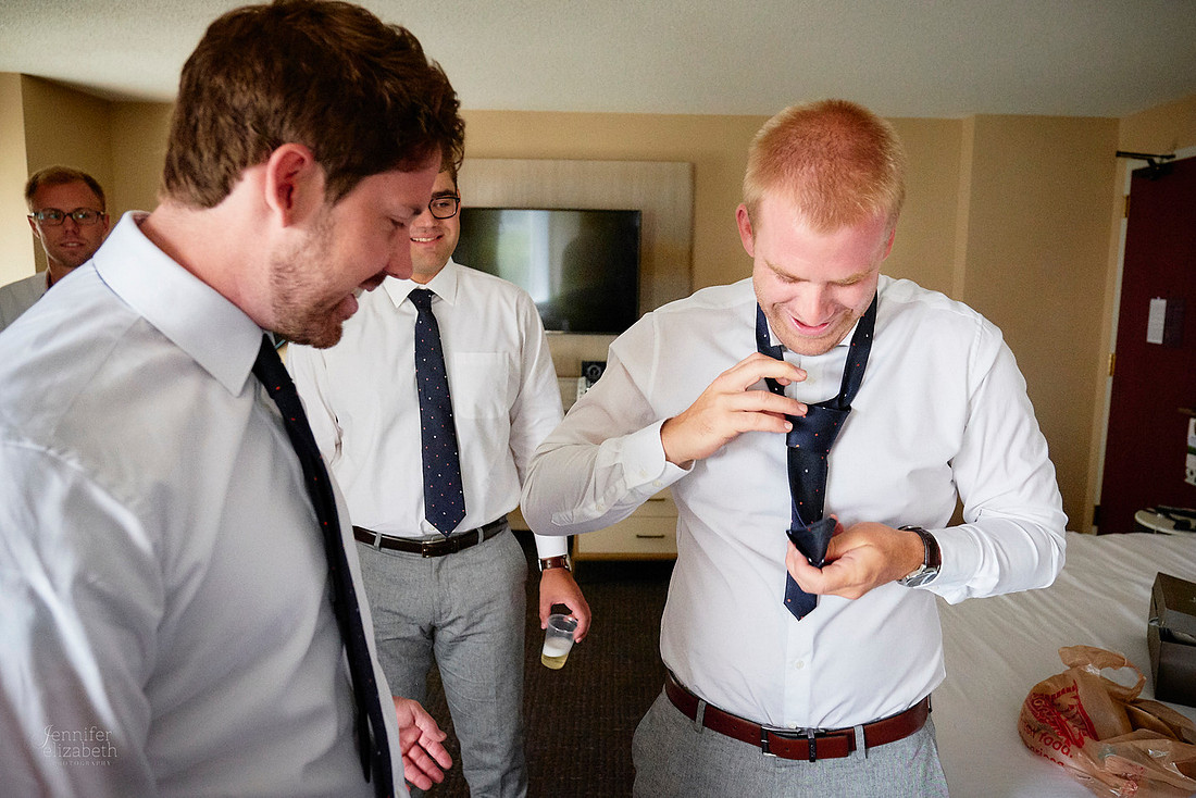 Miriam & Derrick: Downtown Cleveland Wedding at The Union Club
