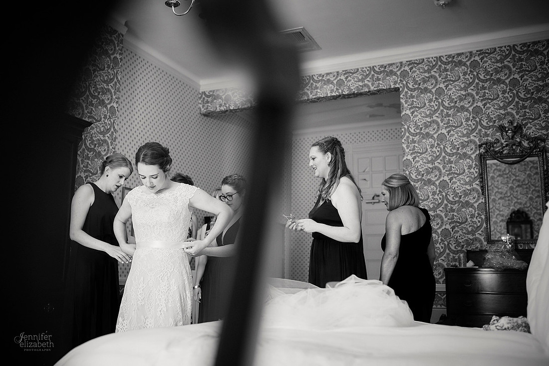 Miriam & Derrick: Downtown Cleveland Wedding at The Union Club