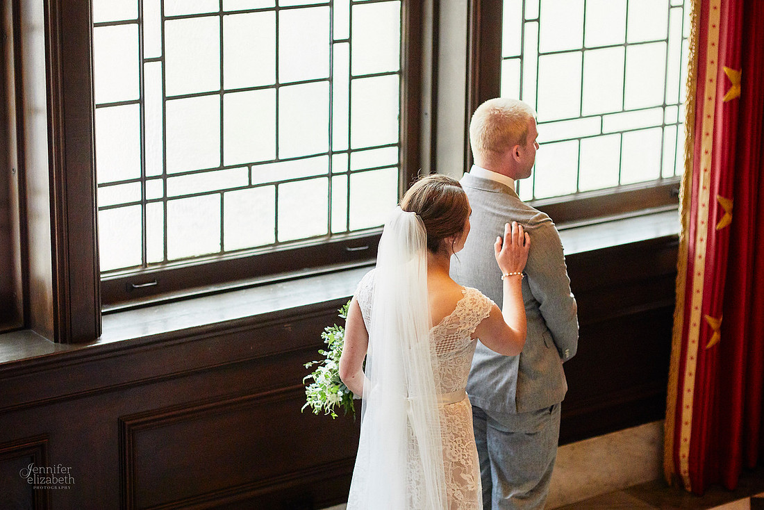 Miriam & Derrick: Downtown Cleveland Wedding at The Union Club