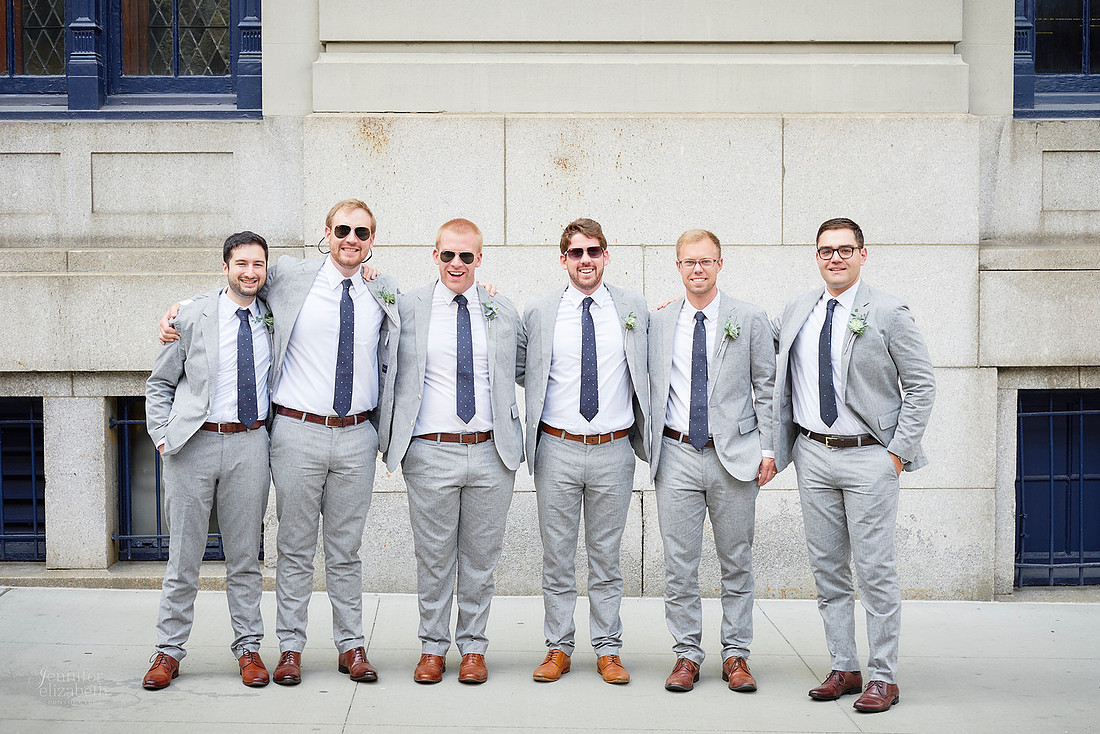 Miriam & Derrick: Downtown Cleveland Wedding at The Union Club