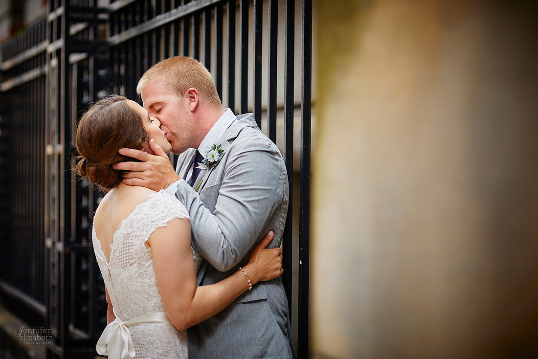 Miriam & Derrick: Downtown Cleveland Wedding at The Union Club
