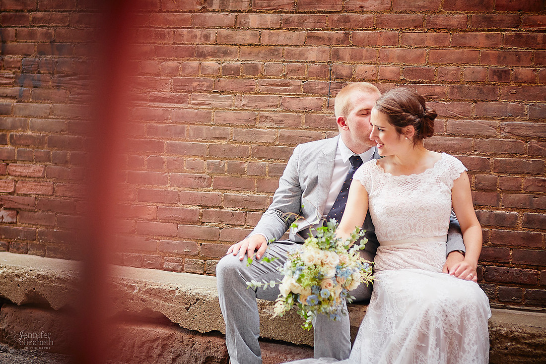 Miriam & Derrick: Downtown Cleveland Wedding at The Union Club