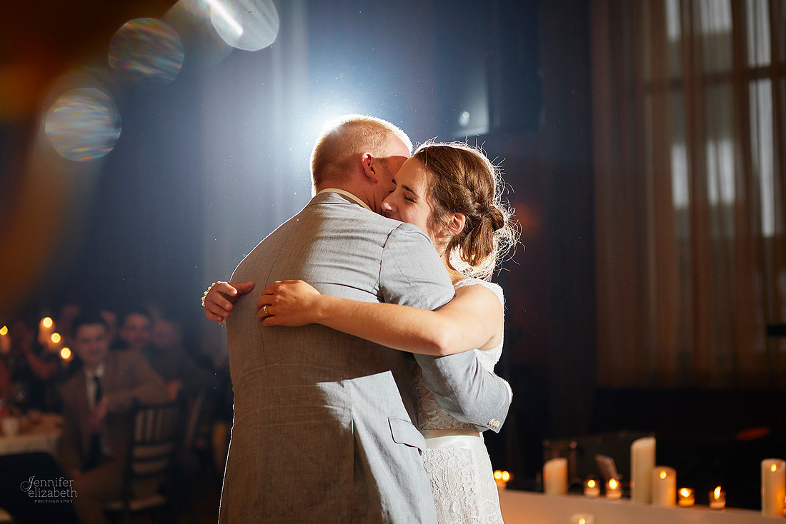 Miriam & Derrick: Downtown Cleveland Wedding at The Union Club