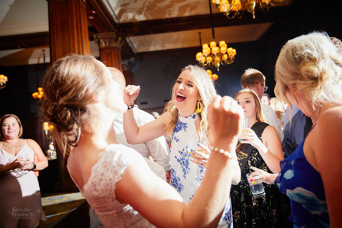 Miriam & Derrick: Downtown Cleveland Wedding at The Union Club