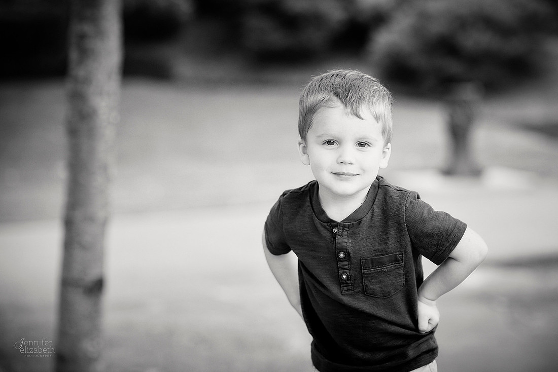 The V Family: Portrait Session at Wade Lagoon and the Cleveland Museum of Art