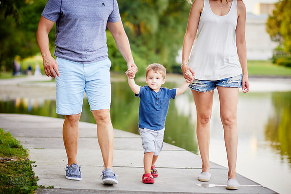 The V Family: Portrait Session at Wade Lagoon and the Cleveland Museum of Art