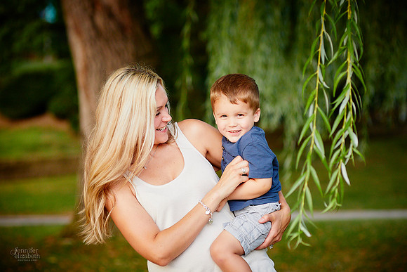 The V Family: Portrait Session at Wade Lagoon and the Cleveland Museum of Art