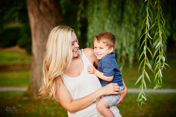 The V Family: Portrait Session at Wade Lagoon and the Cleveland Museum of Art
