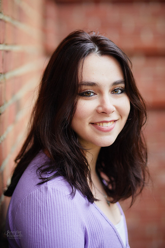 Emma: Senior Session at Kingwood Center Gardens in Mansfield