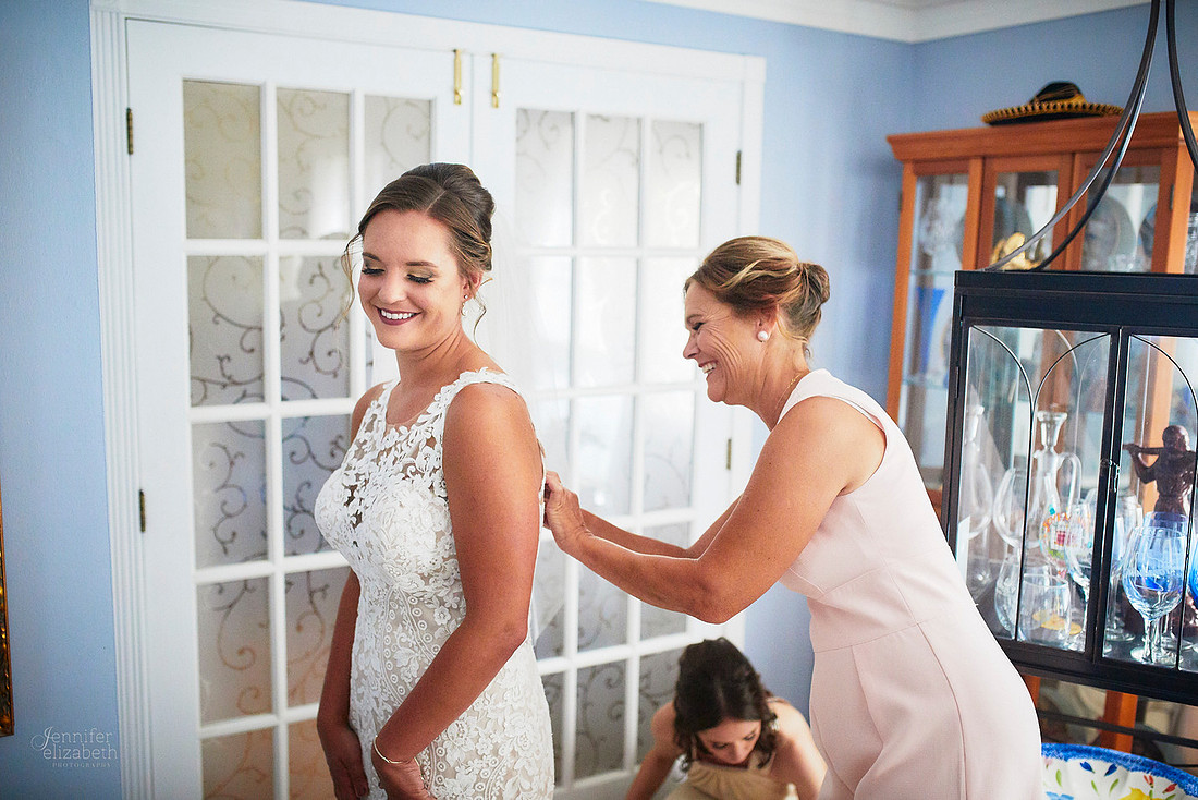Karla & Frederick: Wedding in Avon Lake and at Lorain County Transportation Center