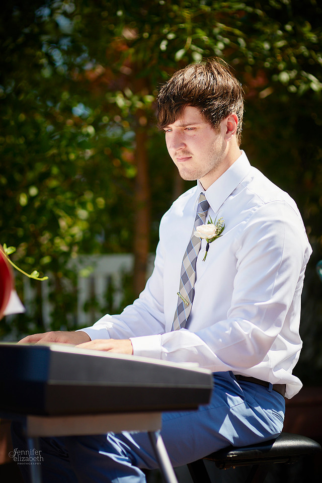 Karla & Frederick: Wedding in Avon Lake and at Lorain County Transportation Center