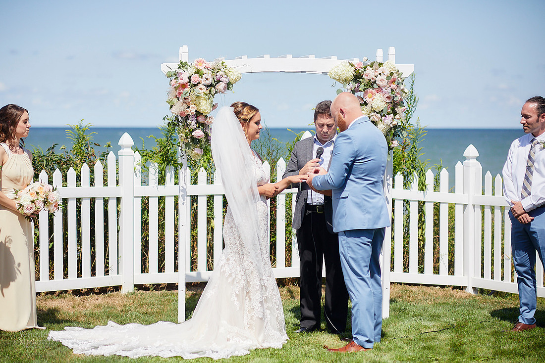 Karla & Frederick: Wedding in Avon Lake and at Lorain County Transportation Center
