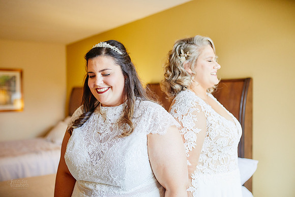 Allison & Taylor: Downtown Cleveland Wedding at Lake Affect Studios