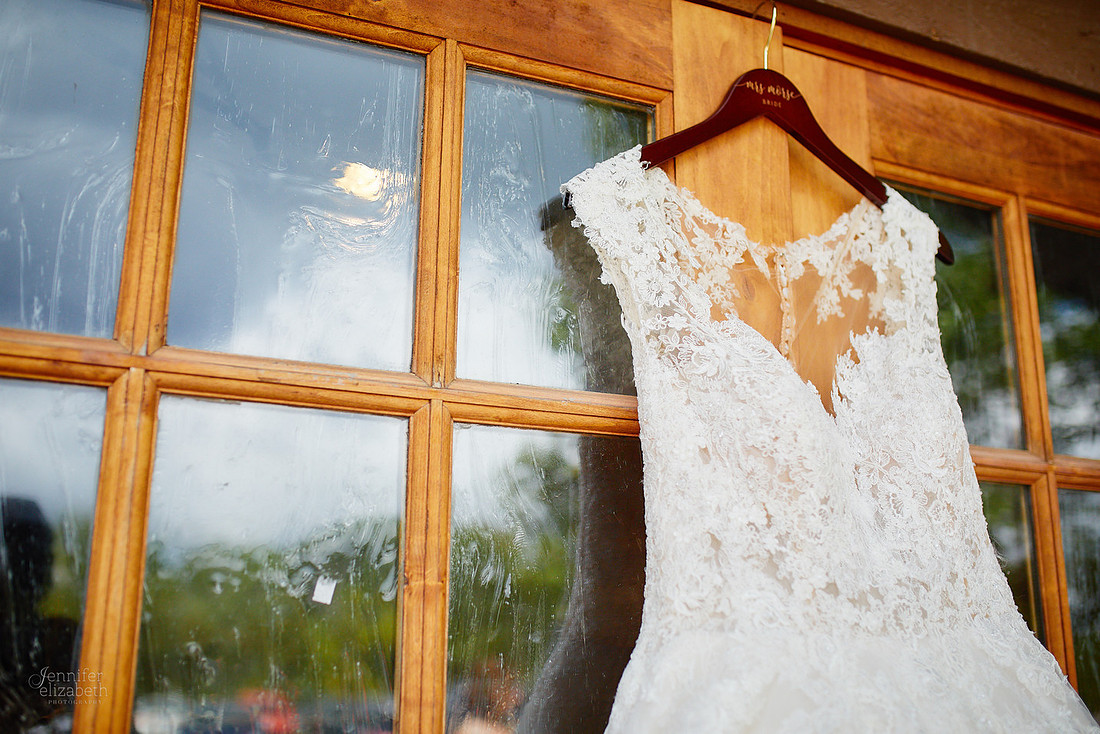 Melissa & Justin: Wedding at Mapleside Farms in Brunwick