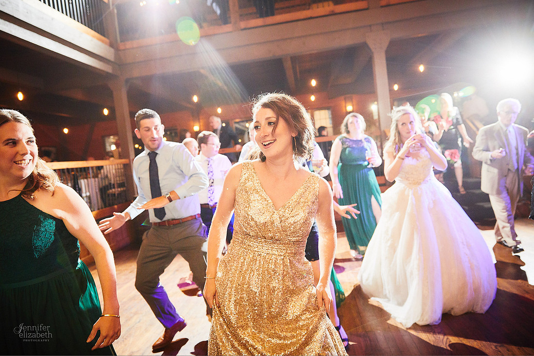 Melissa & Justin: Wedding at Mapleside Farms in Brunwick