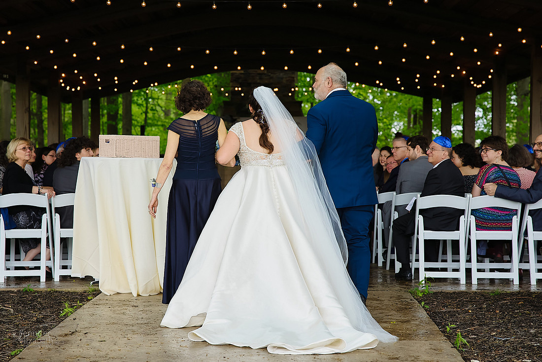 Maia & Ben: Wedding at Gleneagles Golf Club & Events in Twinsburg