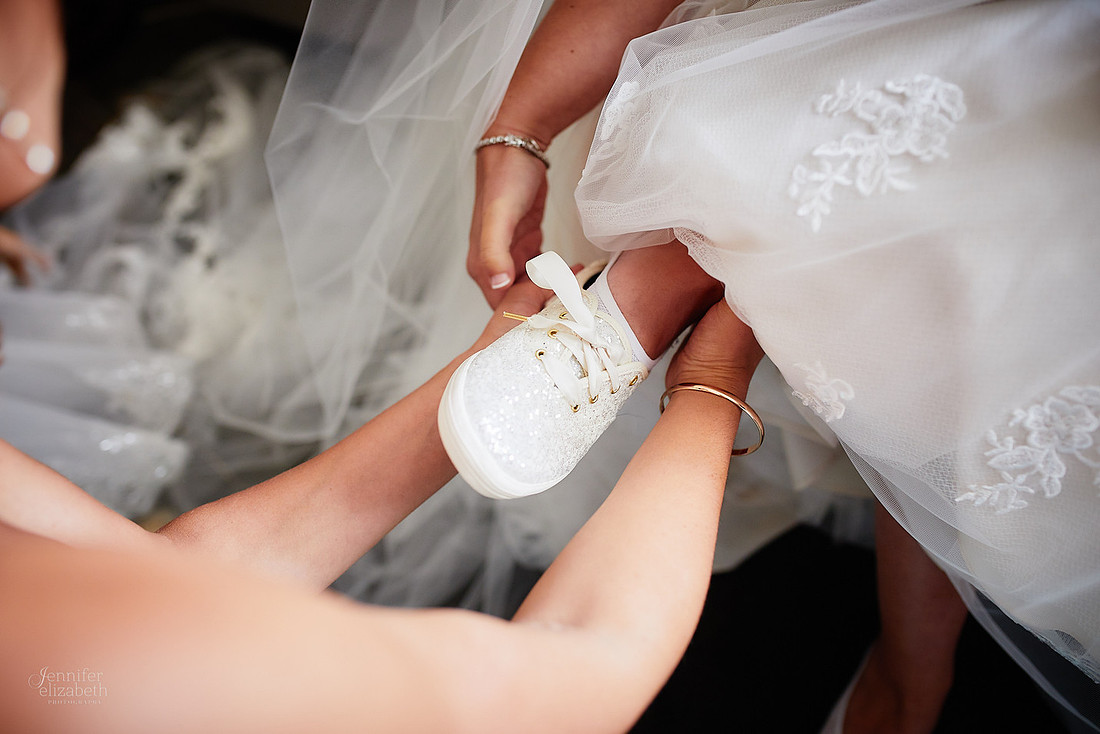 Jamie & Joe: Wedding at Squaw-Creek Avalon Golf and Country Club