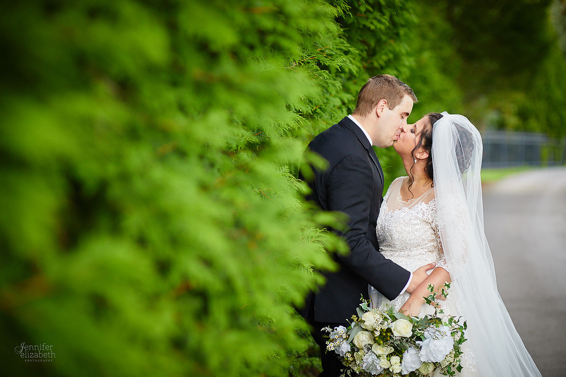 Jamie & Joe: Wedding at Squaw-Creek Avalon Golf and Country Club