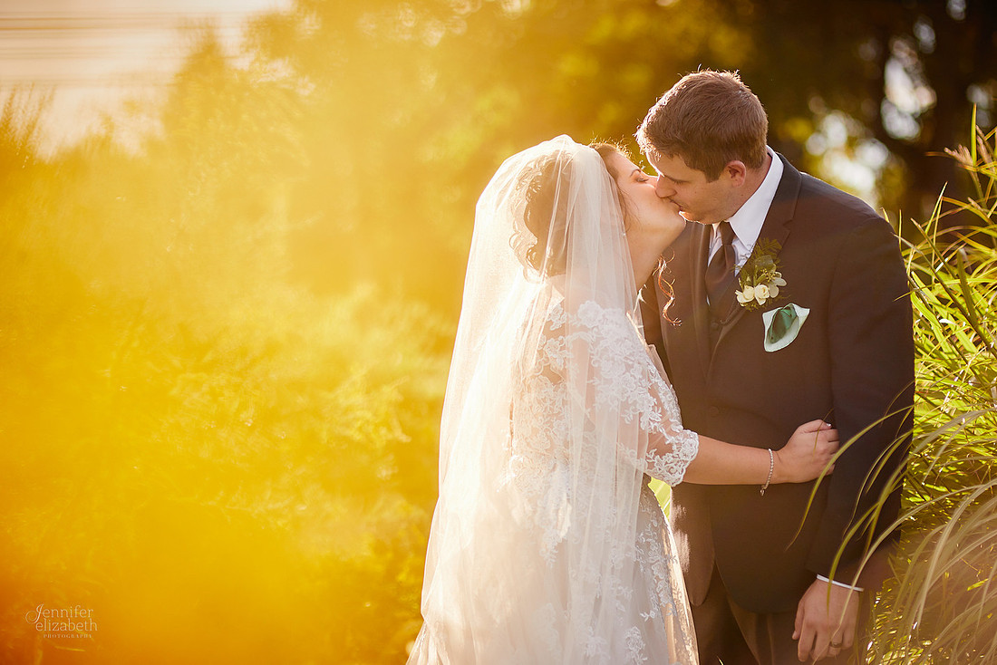 Jamie & Joe: Wedding at Squaw-Creek Avalon Golf and Country Club